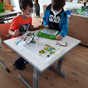 Bauen und Programmieren 5