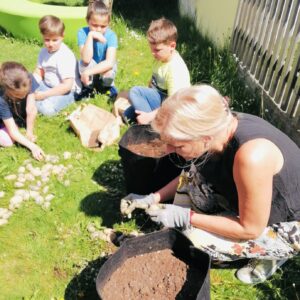 a3e9e596-3347-4d84-ab45-88dff9635dc1