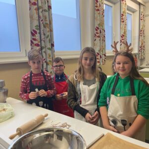 7AA799CC-3C97-4645-A1E8-EFF16746A670 7AA799CC-3C97-4645-A1E8-EFF16746A670