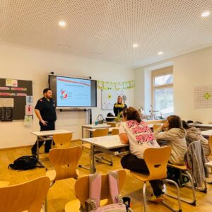 3c8dc71e-ca98-4029-a334-636b7405489f