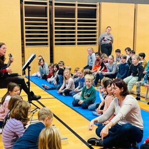 b321db46-42b4-4bc0-bee9-e95f7bc79586