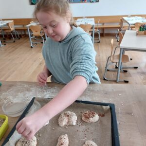 ee5f3cfa-30ca-432d-a9ec-41adcebe2cc9