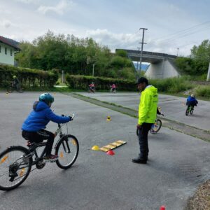 f17406e5-29a3-4554-af81-0df38fef3a2e