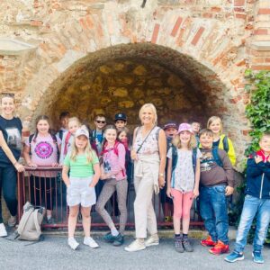 c9393c88-8bce-46eb-b3ec-9dc51a33f767