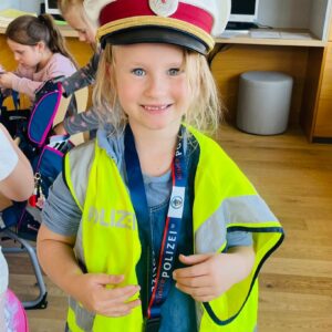 fd0ef34b-8359-440f-8996-78371ad5fe01