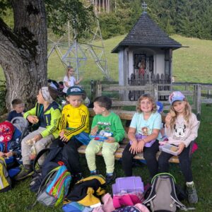 PXL_20250918_075010489.MP~2