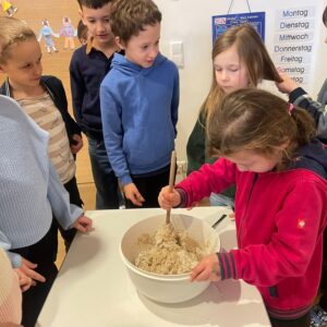 6d2f0f27-9712-4050-a797-686f8498b43e